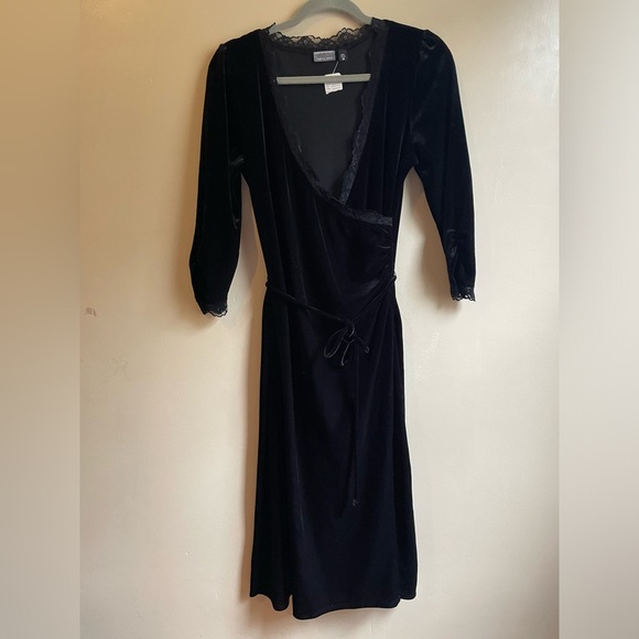 Apt 9 dark romantic lace trim midi velour dress size M stretch whimsigoth witchy - Picture 2 of 13